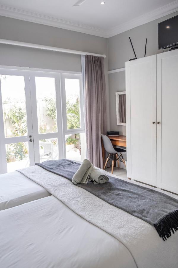 Conifer Beach House Port Elizabeth Exteriör bild