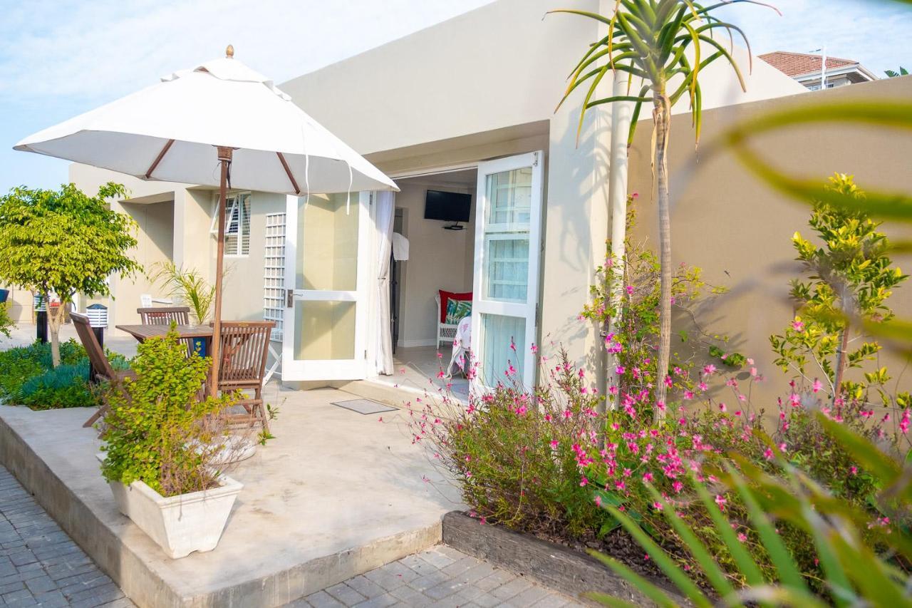 Conifer Beach House Port Elizabeth Exteriör bild