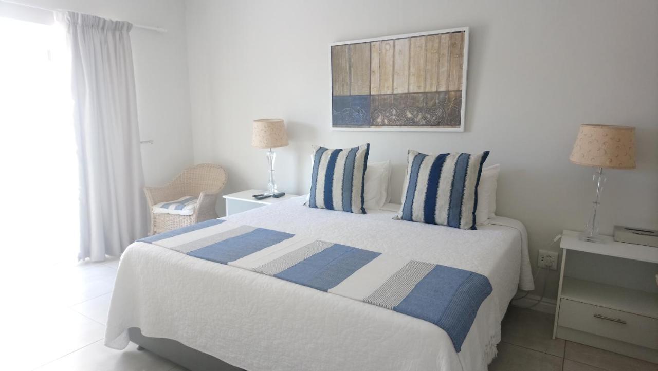 Conifer Beach House Port Elizabeth Exteriör bild